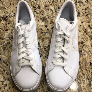 Nike Men’s Sweet classics